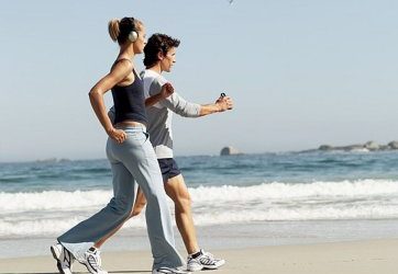 Walk just two minutes every hour and improve your health